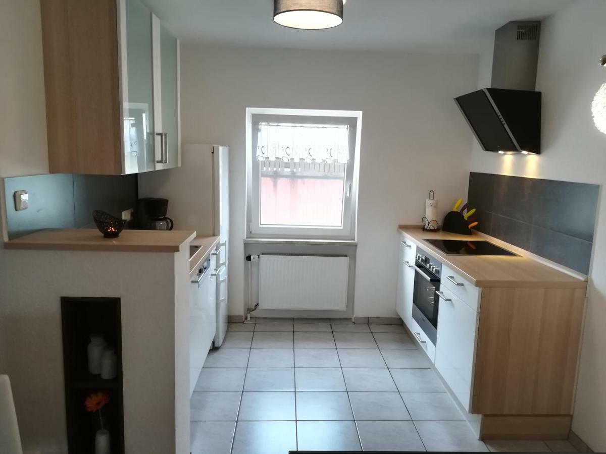 Ferienwohnung Am Reinhardswald - Eichenlaub - Mit Sauna 特伦德尔堡 外观 照片