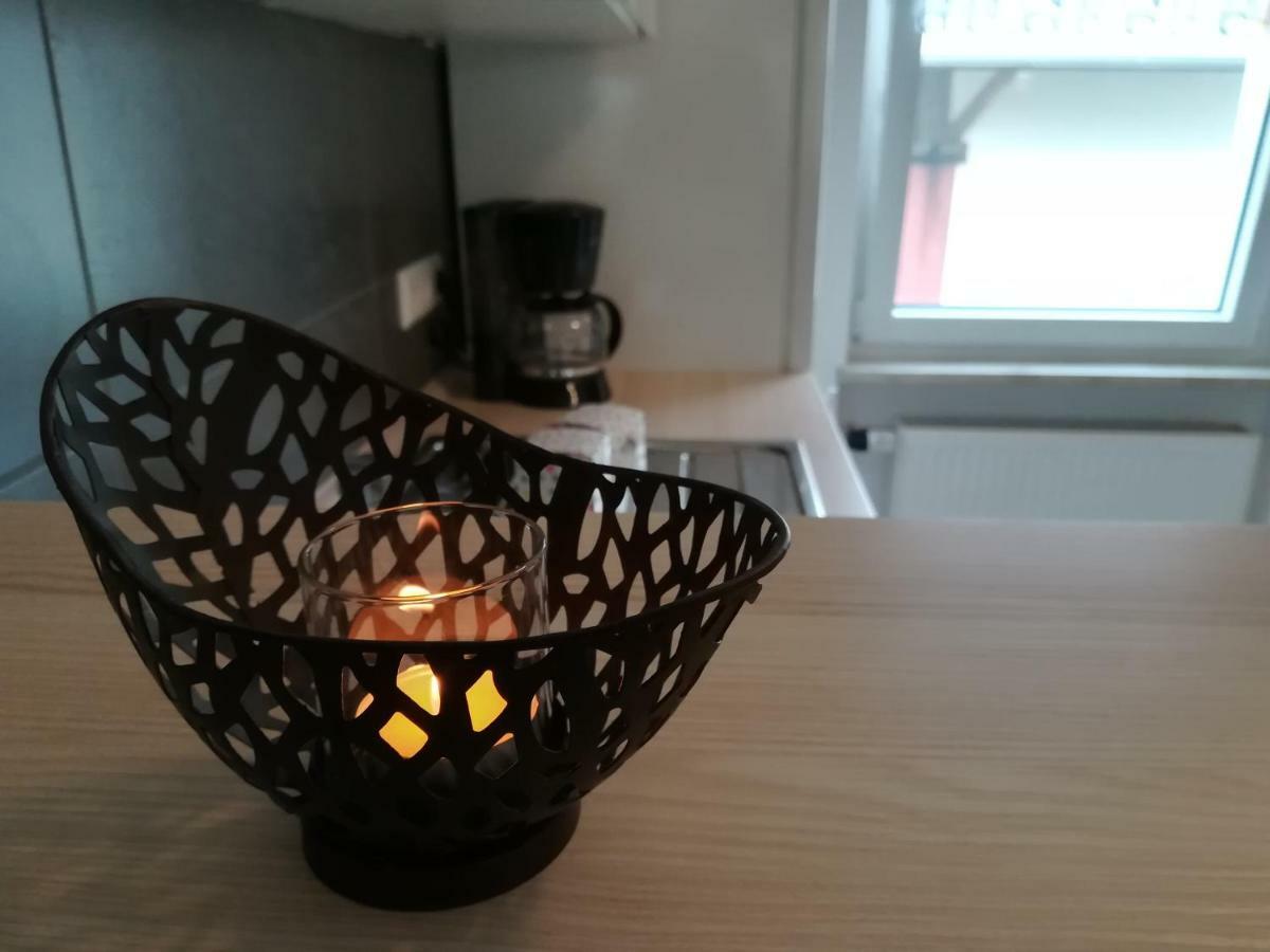 Ferienwohnung Am Reinhardswald - Eichenlaub - Mit Sauna 特伦德尔堡 外观 照片