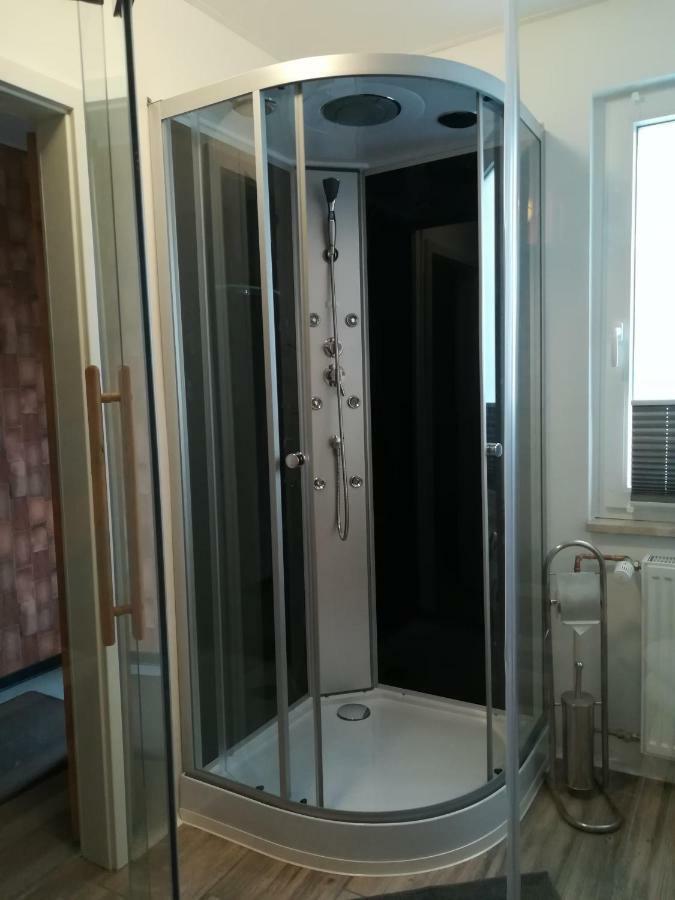 Ferienwohnung Am Reinhardswald - Eichenlaub - Mit Sauna 特伦德尔堡 外观 照片