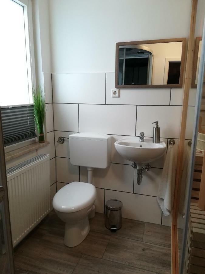 Ferienwohnung Am Reinhardswald - Eichenlaub - Mit Sauna 特伦德尔堡 外观 照片