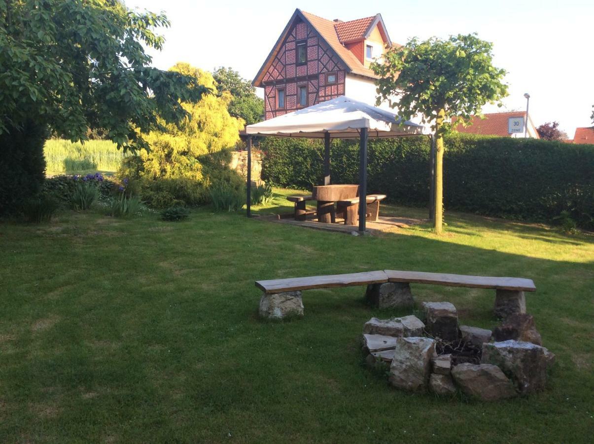 Ferienwohnung Am Reinhardswald - Eichenlaub - Mit Sauna 特伦德尔堡 外观 照片